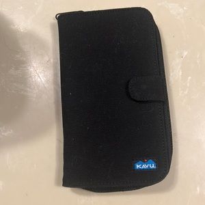 Kavu wallet clutch